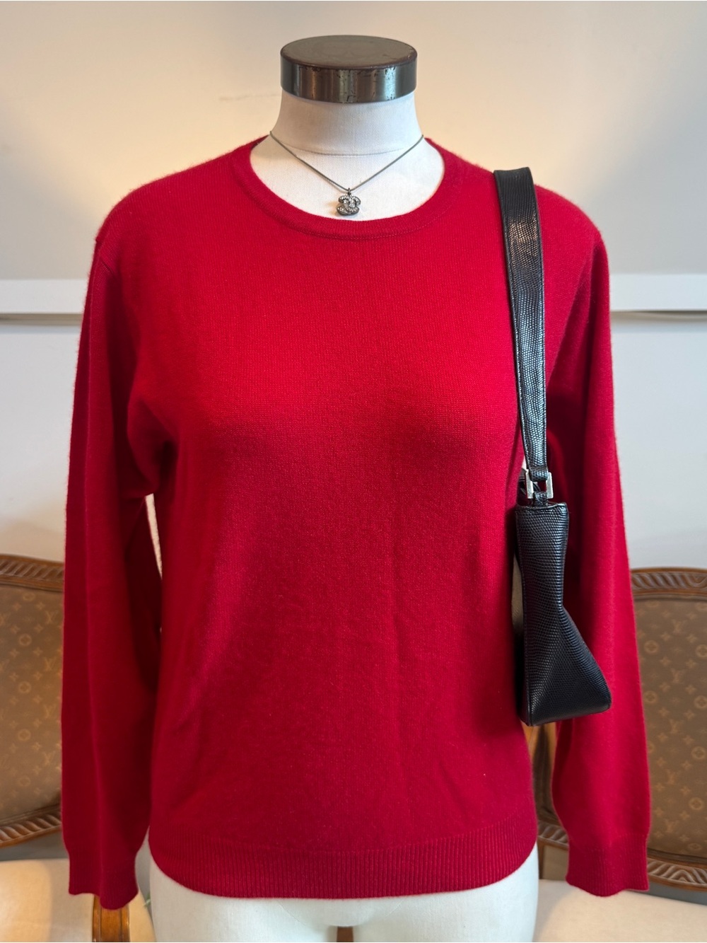 Red Cashmere Crewneck Women's Sweater - Timeless Knit